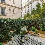 Appartement Avec Jardin Pres De La Tour Eiffel